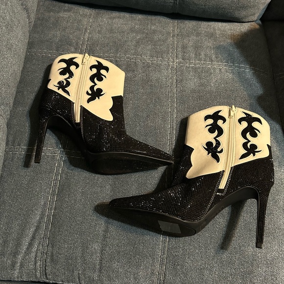 INC International Concepts Black and Cream Heeled Boots - Picture 7 of 12
